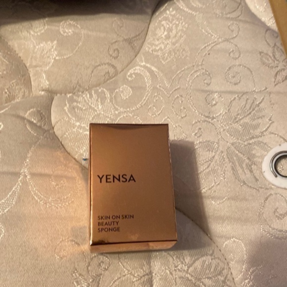 Yensa skin on skin beauty sponge